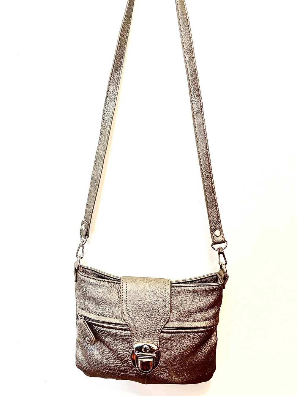 ALDO Women’s Metallic Silver pleather Crossbody Bag